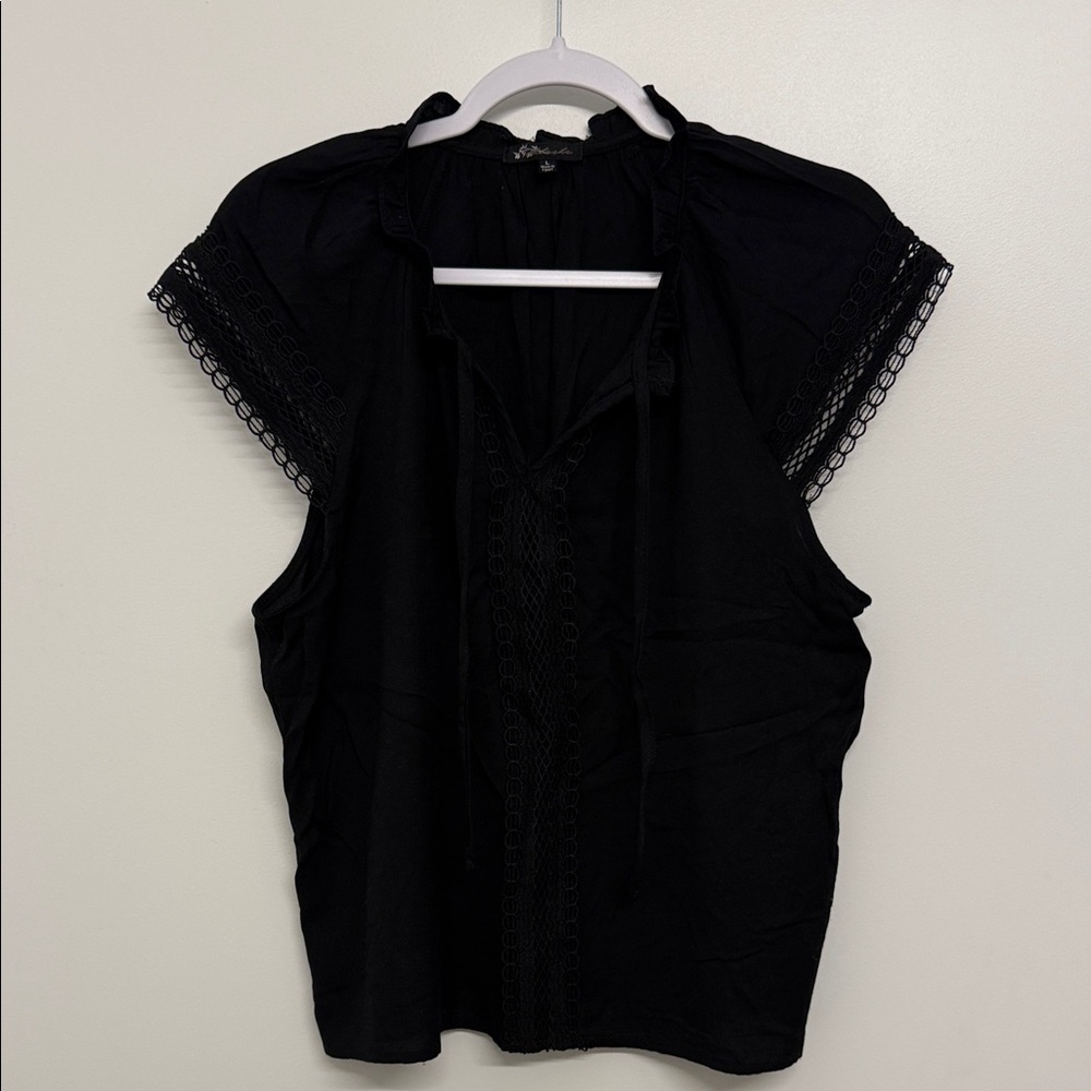 Blashe Chic Black Lace-Trimmed Women's Blouse